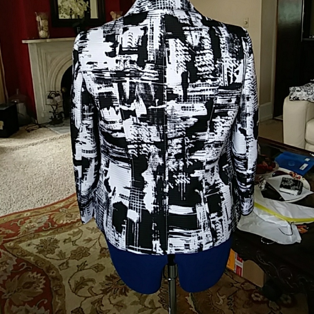 Jacket - Picture 2 of 3